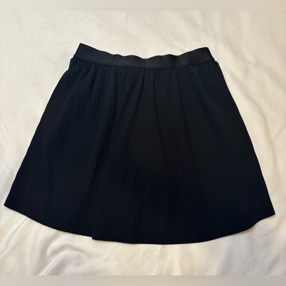 All in Motion Black Pleated Skater Mini Skirt - Picture 2 of 7